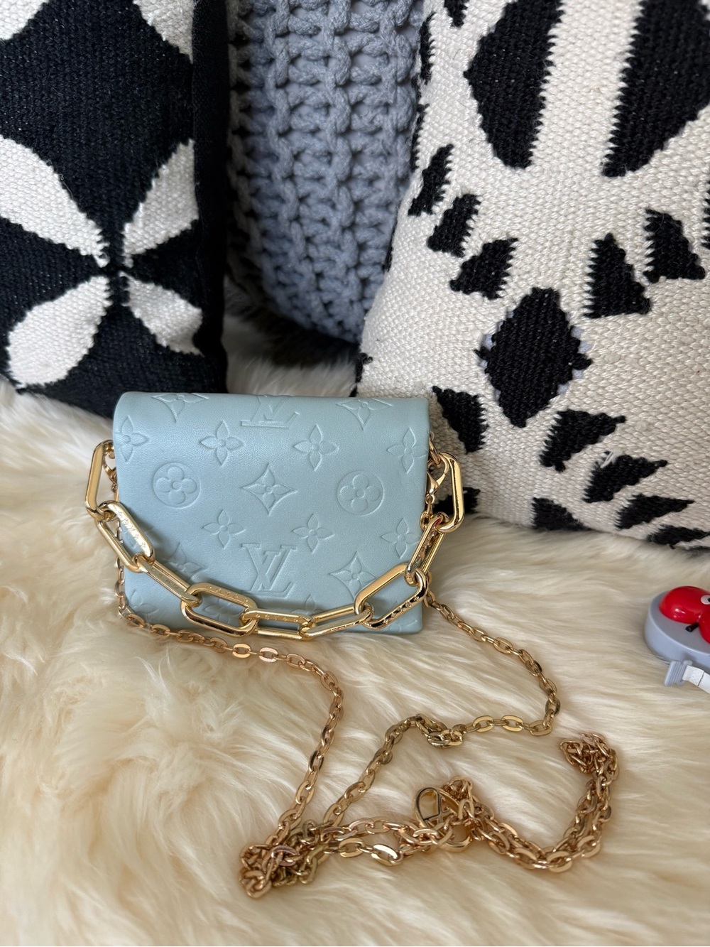 Fashion bag Embossed Light Blue Crossbody Bag with Gold Chain